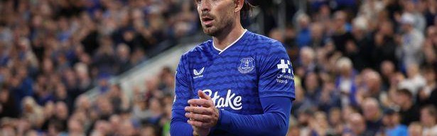 开云登录入口地址-霍尔：格拉利什非常勤奋，几乎每天都是最早到训练场最晚离开