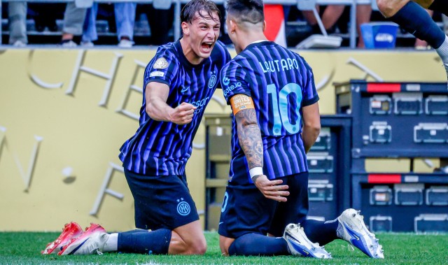 开云体育app-那不勒斯瞄准国米20岁锋线新星埃斯波西托，蓝黑军团态度坚决拒绝放人