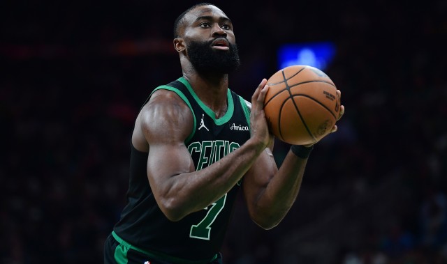 Shams：绿军倾向于不交易杰伦&amp;怀特 但报价让他们不得不开始谈判